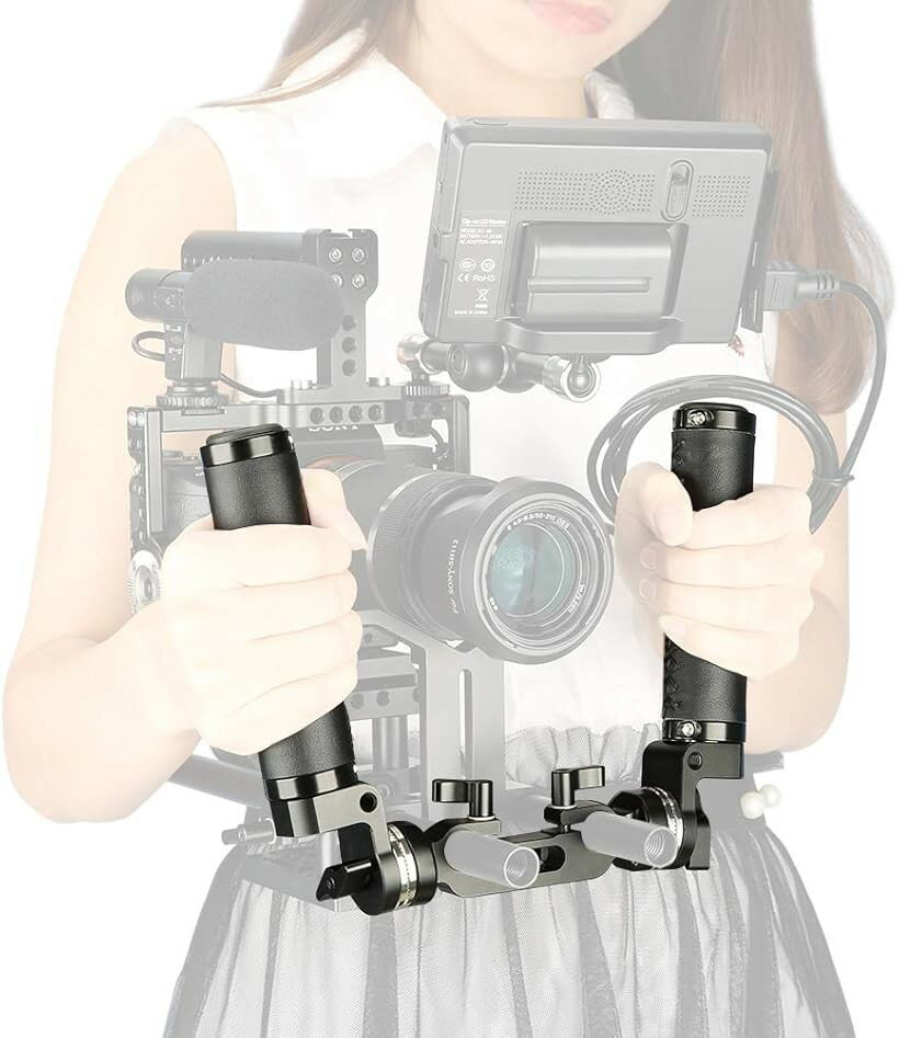 【楽天ランキング1位入賞】ロゼットハンドルグリップ 2本セット、レザー製 ＋ 15mmダブルロッドクランプ ロゼットアダプター付き アルミ製 1/4ネジ穴付き ハンドグリップ 革製 ロゼット付き DSLR ハンドル肩設備リグ (ブラック)