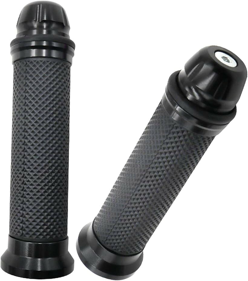 バリエーションコード : 2budlvkt9c商品コード2budlvsp01商品名ハンドルグリップ 汎用 Φ 22.2mm 左右セット グリップ アルミ CNC カスタムパーツ オートバイ バイクブランドRoaRionカラーブラックサイズ等140mm耐久性: CNC加工アルミニウム合金を使用し、日差しや冬の凍結にも強い。快適性: 手に馴染むデザインで、長時間の運転でも疲れにくい。対応車種: 直径22mmのハンドルに対応。カラー展開: 9色（オレンジ、チタン、グリーン、ゴールド、シルバー、パープル、ブラック、ブルー、レッド）。サイズ: 約140mm、内径22mm素材: CNCアルミニウム合金、高品質ラバー適用範囲: 直径22mmのハンドルに対応セット内容: 左右2個セット※ 他ネットショップでも併売しているため、ご注文後に在庫切れとなる場合があります。予めご了承ください。※ 品薄または希少等の理由により、参考価格よりも高い価格で販売されている場合があります。ご注文の際には必ず販売価格をご確認ください。※ 沖縄県、離島または一部地域の場合、別途送料の負担をお願いする場合があります。予めご了承ください。※ お使いのモニタにより写真の色が実際の商品の色と異なる場合や、イメージに差異が生じることがあります。予めご了承ください。※ 商品の詳細（カラー・数量・サイズ 等）については、ページ内の商品説明をご確認のうえ、ご注文ください。※ モバイル版・スマホ版ページでは、お使いの端末によっては一部の情報が表示されないことがあります。すべての記載情報をご確認するには、PC版ページをご覧ください。耐久性に優れたCNCアルミニウム合金と高品質ラバーを採用したハンドルグリップ。幅広い車種に対応し、快適なグリップ感で運転中の疲労を軽減します。スタイリッシュなデザインがバイクを引き立て、簡単に取り付け可能です。