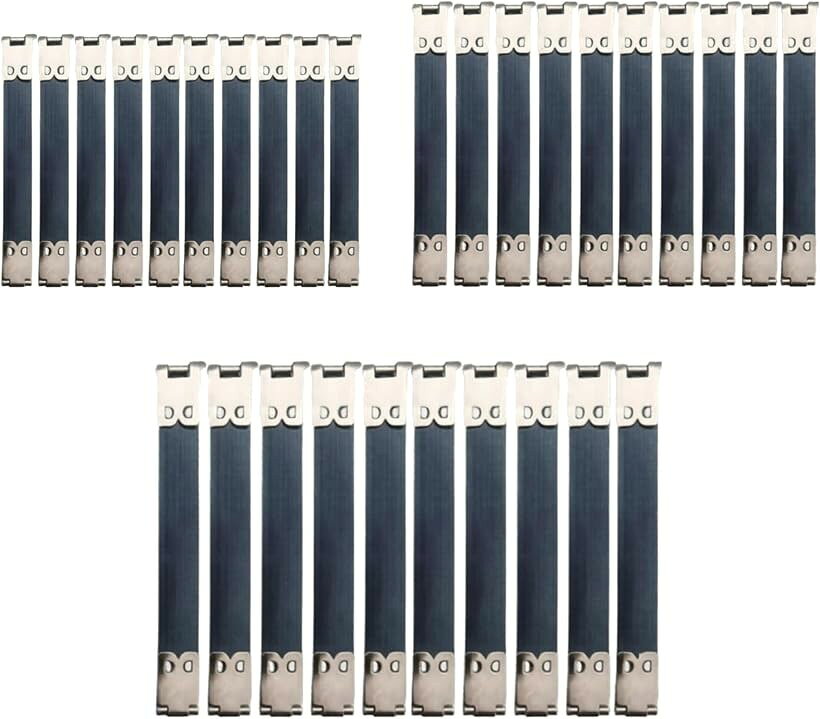 商品コード2bkf2np1gp商品名バネ口金具 30個セット 手芸 ハンドメイド パーツ がま口 財布 ポーチ DIY クラフト用品 留め具 ミニサイズ 手作り 素材ブランドNASSIAカラーダークブルーサイズ等3サイズ(長さ8cm、10cm、12cm)　各10個「高耐久な鉄製素材」良質な鉄材料を使用しており、日常的な開閉による摩耗にも強い設計です。長期間使用しても変形しにくく、手作り作品を長くお楽しみいただけます。「片手でスムーズに開閉」シンプルな構造で、片手で簡単に開け閉めが可能です。ポーチや小銭入れなどの収納アイテム作りに最適で、実用性の高い作品が仕上がります。「たっぷり使える30個セット」お得な30個セットで3サイズも入っている、複数作品を作りたいハンドメイド初心者からプロのクリエイターまで活躍し、経済的にクラフトを楽しめます。「幅広いハンドメイド作品に」長さ8cm、10cm、12cmの便利なサイズで、がま口財布や小物入れ、眼鏡ケースなど、様々なDIYクラフト用途にご利用いただけます。「長くご愛用いただくために」湿気や過度な摩擦を避けていただくことで、金具の寿命をより延ばすことができます。手作りの温もりを長く保てる信頼のパーツです。＊注意ください＊ ・写真の写り方により、実際の商品と異なって見える場合がございます。・サイズにつきましては若干の誤差が生じる場合がございます。・生産時期により、商品のデザインが若干異なる場合がございます。上記予めご了承の上お買い求めくださいませ※ 他ネットショップでも併売しているため、ご注文後に在庫切れとなる場合があります。予めご了承ください。※ 品薄または希少等の理由により、参考価格よりも高い価格で販売されている場合があります。ご注文の際には必ず販売価格をご確認ください。※ 沖縄県、離島または一部地域の場合、別途送料の負担をお願いする場合があります。予めご了承ください。※ お使いのモニタにより写真の色が実際の商品の色と異なる場合や、イメージに差異が生じることがあります。予めご了承ください。※ 商品の詳細（カラー・数量・サイズ 等）については、ページ内の商品説明をご確認のうえ、ご注文ください。※ モバイル版・スマホ版ページでは、お使いの端末によっては一部の情報が表示されないことがあります。すべての記載情報をご確認するには、PC版ページをご覧ください。