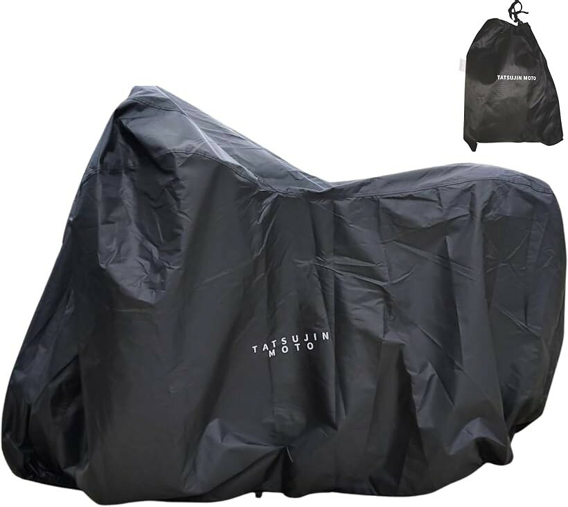 バリエーションコード : 2bk9lxtohl商品コード2bkf2fs421商品名達人モト バイクカバー 300D PRO 厚手 撥水 原付 スクーター対応 ロックホール付きブランドTATSUJIN MOTOカラーブラックサイズ等M「サイズM」約 全長200cmx全幅90cmx全高100cm（50cc～125ccクラス、小型スクーター・ミニバイク等に最適）「厚手300D PROモデル」 毎日使うものだからこそ、「重すぎる極厚生地」ではなく、扱いやすさとのバランスを考えた厚手300Dオックス生地を採用。しっかり感と実用性を両立した、毎日使いやすいバイクカバーです。「撥水設計／シームテープ加工」 表面には撥水加工を施し、縫製部にはシームテープ加工を採用。日常的な雨・ホコリ・汚れ対策に配慮した設計です。＊本製品は完全防水ではありません。長時間の豪雨・台風環境では浸水する場合があります。「UPF50+ UV対策」 ブラック生地ながら、UPF50+相当のUV対策仕様。日差しによる車体劣化・紫外線対策にも配慮しています。「防犯仕様」 オールブラック仕様＋ロックホール搭載。前輪部には盗難ロック対応ホールを装備し、チェーンロック等を通して盗難対策として活用できます。「風飛び防止」前後輪部に裾ゴム＋後輪部に長さ調整可能なワンタッチバックルを搭載。車体へフィットしやすく、風によるバタつきを軽減します。＊強風・台風時はカバーを外す等、安全対策を行ってください。「日本ブランドの安心感」 TATSUJIN MOTO（達人モト）は、47都道府県走破を経験した日本人ライダーが立ち上げたブランドです。日本人スタッフによる検品を実施しています。「適合車種（Mサイズ：全長約200cm）」 スーパーカブ50/110、クロスカブ50/110、リトルカブ、モンキー125、ダックス125、グロム、ディオ110、ズーマー、リード125、アクシスZ、アドレス110/125/V125、その他50cc～125ccクラスのスクーター、BOX付ミニバイク（トゥデイ、ジョルノ、タクト、ディオ50）「サイズ選びの注意点」 車体全長より+10cm～20cmほど余裕のあるサイズを推奨します。リアボックス、カゴ、風防等の装着車は、1～2サイズ上をお選びください。購入前に、必ず実車サイズを計ってからお選びください。「セット内容」 バイクカバー本体、専用収納袋※ 他ネットショップでも併売しているため、ご注文後に在庫切れとなる場合があります。予めご了承ください。※ 品薄または希少等の理由により、参考価格よりも高い価格で販売されている場合があります。ご注文の際には必ず販売価格をご確認ください。※ 沖縄県、離島または一部地域の場合、別途送料の負担をお願いする場合があります。予めご了承ください。※ お使いのモニタにより写真の色が実際の商品の色と異なる場合や、イメージに差異が生じることがあります。予めご了承ください。※ 商品の詳細（カラー・数量・サイズ 等）については、ページ内の商品説明をご確認のうえ、ご注文ください。※ モバイル版・スマホ版ページでは、お使いの端末によっては一部の情報が表示されないことがあります。すべての記載情報をご確認するには、PC版ページをご覧ください。「47都道府県走破ライダーの経験をもとに設計｜TATSUJIN MOTO」「軽すぎるカバーでは不安。でも重すぎるカバーは扱いづらい」そんな悩みをもとに、厚手生地と日常での扱いやすさのバランスを考えた300D PROモデルです。300D生地にPUコーティングを施し、縫製部にはシームテープ加工を採用。屋外駐輪やツーリング先での使用を想定して設計したバイクカバーです。「主な製品仕様」・生地素材：300Dオックスフォードポリエステル・防水加工：PUコーティング、縫製部シームテープ加工・表面処理：撥水加工・UV対策：UV対策加工・カラー：ブラック・ロック対応：前輪部ロックホール、補強縫製・風飛び防止：後輪部に長さ調整可能なワンタッチバックル、前後裾ゴム・付属品：収納袋「厚手300D PRO｜屋外駐輪を考えた実用仕様」300D生地にPUコーティングとシームテープ加工を採用しています。雨や夜露、黄砂、ホコリ、紫外線などから車体を保護します。薄手カバーよりもしっかりした生地感を持たせながら、日常的な着脱や持ち運びにも配慮しました。厚手の生地感と毎日の扱いやすさを両立したい方に適したモデルです。「サイズラインナップ」Mサイズ：約 全長200cm x 全幅90cm x 全高100cm適合目安：50cc～125ccクラスLサイズ：約 全長220cm x 全幅95cm x 全高110cm適合目安：125cc～250ccクラス2XLサイズ：約 全長245cm x 全幅105cm x 全高125cm適合目安：大型バイク、アドベンチャークラス＊適合目安は排気量や車種区分による一般的な目安です。＊車種、年式、カスタム、装着品によって必要なサイズは異なります。購入前に実車寸法をご確認ください。＊リアボックス、大型スクリーン、風防などの装着車は、装着状態を含む車体寸法をご確認ください。＊車体寸法に対して、全長や全高に余裕のあるサイズをお選びください。「使用上のご注意」・本製品は耐熱仕様ではありません。走行直後のエンジンやマフラーは高温になるため、十分に冷えてから使用してください。・PUコーティング、撥水加工、シームテープ加工を施していますが、完全防水ではありません。長時間の豪雨、台風、強風、経年劣化などの使用環境によっては、縫製部などから浸水する場合があります。・紫外線や風雨による劣化を抑えるため、可能な範囲で屋根のある環境での使用を推奨します。・強風時は、前輪部のロックホールと後輪部のバックルを使用して固定してください。台風などの危険な状況では、カバーを取り外すなど安全対策を行ってください。