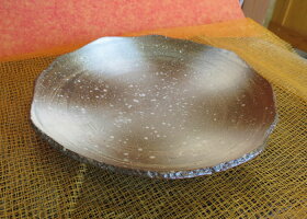 雪化粧原土焼物皿（大）