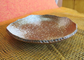 雪化粧原土焼物皿（小）