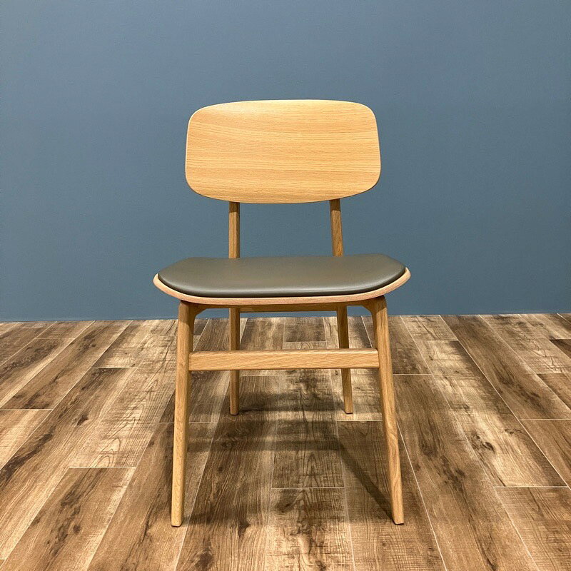 NORR11 NY11 Chair LEATHER SEAT(幅450×奥行525×高さ780mm 北欧 モダン シンプル ダイニングチェア レザー)【中古】