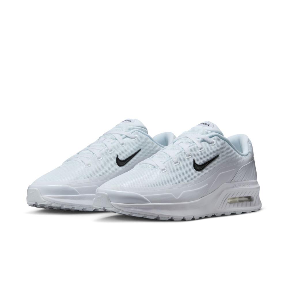 ■素材：甲材(アッパー) メッシュ(ソール) ゴム底 ■カラー：【100】WHITE/BLACK ■サイズ：25.5 26 26.5 27 27.5 28cm快適な履き心地とファッショナブルなデザインを融合したAIR MAX BIA。 なめらかなメッシュのアッパーが足を涼しくキープし、ヒールのMax Airユニットが弾むような履き心地を実現。 シューレースを結んで出かけるのが待ち遠しくなる1足です。 すっきりとしたアッパーと、適度なボリュームを備えたソールを組み合わせたスタイリッシュなシルエットで、 コーディネートをブラッシュアップしてくれる1足。 シンプルなデザインで、スタイリングに取り入れやすいのも魅力です。 ・通気性と耐久性に優れたテキスタイルのアッパー ・フォームミッドソールとヒールに内蔵されたMax Airユニットが、軽量なクッショニングを提供 ・ラバーワッフルアウトソールで、伝統のスタイルを受け継ぎながら、耐久性のあるトラクションを発揮