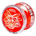 ヨーヨー／ダンカン ドラゴンフライ クリア×レッド／スピンギア／(株)そろはむ DUNCANの名機ドラゴンフライが長い時を経てフルリニューアル。 バタフライ型のボールベアリングヨーヨーとして長く販売されていたドラゴンフライが、トランスアクセルの入門機として再登場。 見た目も紙キャップがプラスチックのキャップに変更になっただけでなく、シェイプもエッジが落ちたモダンな形状に変更。適度な回転とリターンで、初めてのヨーヨーとして扱いやすいモデルとなっています。 見た目の特徴であったバンプの連続は機種の特徴として引き継がれています。 スピンギアのオリジナルデザインの限定キャップ版も合わせて登場です。 初心者モデルなので上級者が使いこなすにはたくさんの工夫の余地が残されています。 48mmキャップ、プラスティックベアリング、軸を交換することでベアリング機種にアップグレード可能と過去のレガシーを活かしきって、トリックをするだけではなく、お手軽なパーツ組み換えによるModsを楽しむことができるダンカンらしい入門機となっています。 メーカー希望小売価格：1,200円（税抜） 対象年齢：8歳以上