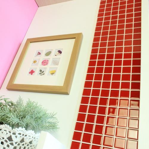 おしゃれ人気 送料無料 Diy Tile モザイクタイル ガラス レッド ふしぎなシール 10シート メーカー希望小売価格から30 Off Kisiiuniversity Ac Ke