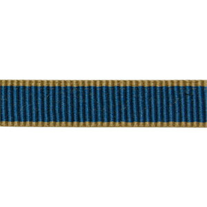 ●素材：ポリエステル100％●サイズ：約 9mm幅※サイズは製造ロットにより、1mm程度前後する場合があります。【商品の特徴】主にお茶道具用として発達した和風の紐で、「真田紐（さなだひも）」と呼ばれます。桐箱の締め、飾りや刀の下げ緒、鎧兜着用時の紐や締め等に使用されています。織りがしっかりしていて伸びにくく丈夫なので、重量のあるものを吊るす際や、しっかりと固定する時に重宝します。帯締めや下駄の鼻緒、ヘアアクセサリーなどの和雑貨にもアレンジして使用されています。※欠品時や大量注文の際は入荷まで数週間お時間をいただく場合がございます。＜ご注意＞・製造ロットによるカマ違いが出やすい為、追加の際はお気を付け下さい。・紐の両端や真ん中に、製造上のほつれや織り傷が入る場合がございますが、省いてご用意することはできません。※返品交換・お値引き対象外となります。☆サンプル画像は古代紫を使用しています。【ご注文前に必ずお読み下さい】・表示価格は10cmの価格です。・30cmから10cm単位で販売しております。（30cmご希望の場合は、数量「3」と入力して下さい。 例：数量「10」＝幅×長さ1m）・ご覧になるディスプレイ環境などにより、商品画像と実物の色味が異なる場合があります。・生産ロットにより、色味や風合いが変わる場合があります。幅につきましても若干差が生じる場合があります。予めご了承くださいませ。・当社の他オンラインショップと在庫を共有しており、注文が確定しても完売・欠品の場合があります。予めご了承下さい。・カットしてご用意するため、注文キャンセル・数量変更・返品がお受けできません。