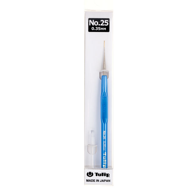 ●素材：針…スチール、ニッケルめっき / 柄…MC樹脂 / キャップ…クリアレン●サイズ：NO.25（0.35mm）●原産国：日本【商品の説明】No.23、24、25はチューリップ独自のサイズ規格です。スムーズに糸がすくえるなめらかなかぎ先で、握りやすく手が疲れにくい長めの持ち手です。【ご注文前に必ずお読み下さい】・表示価格は1本の価格です。・ご覧になるディスプレイ環境などにより、商品画像と実物の色味が異なる場合があります。・予告なくパッケージが変更になる場合がございます。・当社の他オンラインショップと在庫を共有しており、注文が確定しても完売・欠品の場合があります。予めご了承下さい。