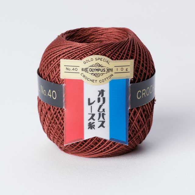 ●素材：綿100％●容量：約10g玉巻（約89m）●使用針：レース針6〜8号【商品の説明】細く、長く、しなやかで、優れた光沢をもつ最高級エジプト綿を使用し、1956年発売からロングセラーの本格的なレース糸です。最高品質で、タティングレースなど繊細な作品作りにも選びやすい10g玉巻です。【ご注意】紡績・撚糸・玉巻加工の製造工程で、玉の中に結び目が発生する場合がございます。ご了承下さいませ。濃色品は染料の性質上、色落ちしやすいので、白・淡色品と分けて洗って下さい。【ご注文前に必ずお読み下さい】・表示価格は1玉の価格です。・ご覧になるディスプレイ環境などにより、商品画像と実物の色味が異なる場合があります。・予告なくパッケージが変更になる場合がございます。・当社の他オンラインショップと在庫を共有しており、注文が確定しても完売・欠品の場合があります。予めご了承下さい。