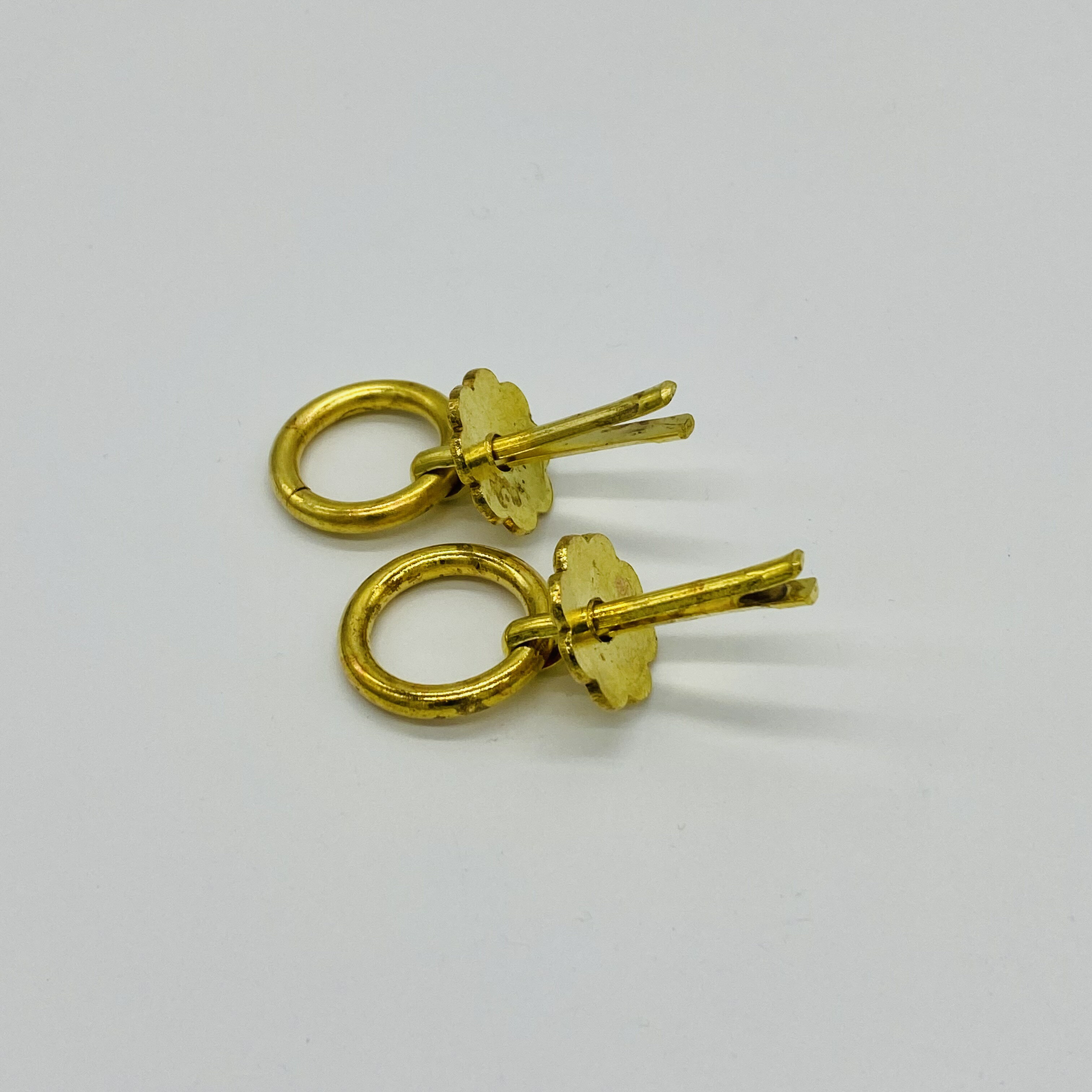 ≪ 手拍子 持ち手金具 ≫ 2個1組 菊座付き 丸環寸法 内寸:2cm 外寸:2.5cm