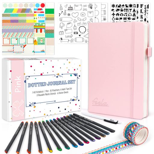 メモを取る、日記を書く、手描き、計画、落書き。 【セット内容】A5サイズ手帳x1冊、ファインライナーペン(0.38mm)x15本、黒ペンx1本、マスキングテープx6ロール、ステッカーx5枚、ステンシルx5枚で構成されています。日常の生活記録と手帳のデコレーションはこの1セットで十分です。 【シンプルなデザイン】表紙は無地でカラフルな9色、手にも馴染みやすい上質の合革で作り上げたシステム手帳です。頑丈な表紙を閉じておくためのゴムバンドが付いています。ペンホルダーも用意されていますので、筆記用具を忘れることがなく、持ち運びには便利です。図や表が書きやすい5mm方眼罫、たっぷり書ける220枚が入ります。厚みのオリジナルペーパーを使用して、ストレスを感じずにさらさらに書く事ができます。 【実用性がいい】目次ページ4枚を設置しており、ページにノンブルも印刷され、テーマを記入して便利でページを検索できます。ノート長を超える長さのリボン2本が付いており、しおりとして使用できます。さらに使いやすい拡張式内ポケットが付き、ばらばらのメモや名刺、領収書など収納することができます。