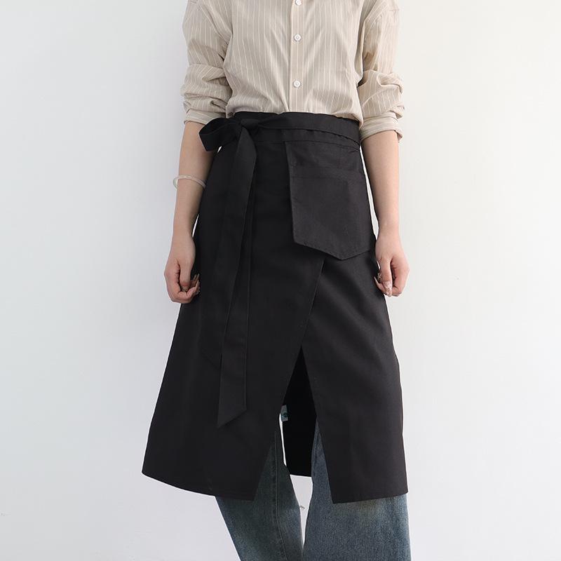 エプロン メンズ レディース 韓国 黒 ポリエステル混紡 スリット入り ショートタイプ 料理 ベーキング 調理 おしゃれ 普段使い 汚れ防止 耐久性 シンプル 無地 カフェ キッチン 厨房 作業 業務用