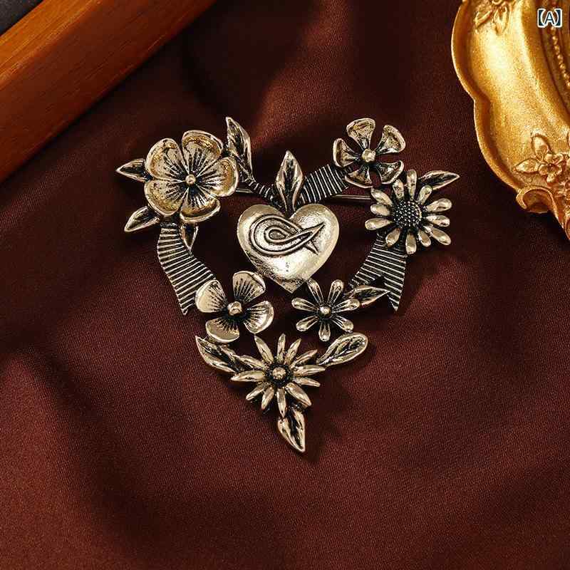 ブローチ メンズ レディース ヴィンテージ風 シンプル 淡水パール ハート型 メタリック 花モチーフ コートピン アクセサリー 装飾 固定 透け防止 冬 ゴールド