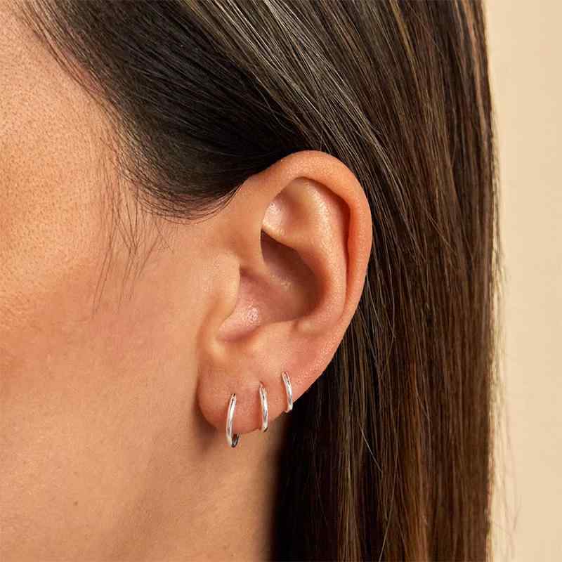 ピアス メンズ レディース フープピアス リングピアス ユニセックス 耳飾り アクセサリー 銅 メッキ ゴールド シルバー サークル 丸型 円形 幾何学 個性派 普段使い デイリー シンプル カジュアル おしゃれ かっこいい