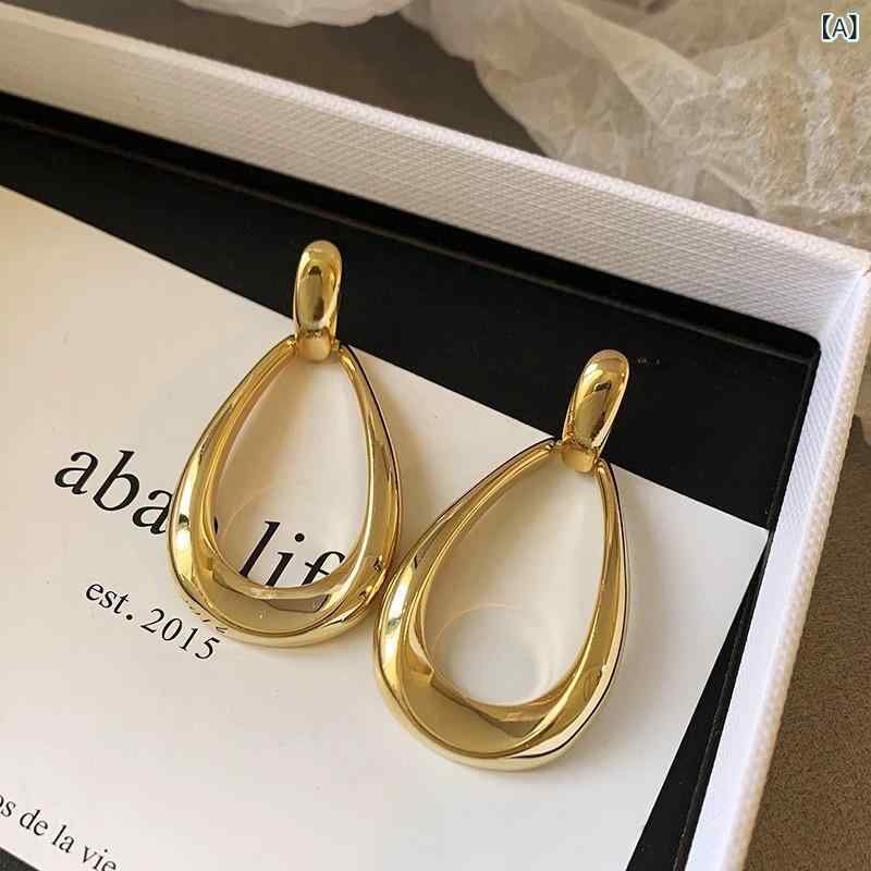 櫻花舎楽天市場店のピアス レディース 水滴 ドロップ ティアドロップ 耳飾り 耳輪 スタッドピアス レトロ シック 個性的 シンプル 上品 華やか エレガント 高級感 トレンド ジュエリー アクセサリー デイリー 普段使い オフィス 通勤 ファッション 小物 合金 電気メ｜アングル2