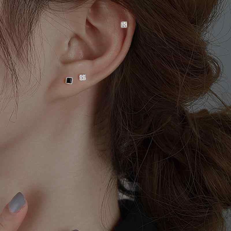 ピアス レディース アクセサリー ジュエリー シルバー 幾何学 幾何柄 小ぶり 小さい ミニ 華奢 普段使い デイリー オフィス カジュアル デート おしゃれ かわいい 高級感 綺麗 上品 清楚 シンプル 韓国