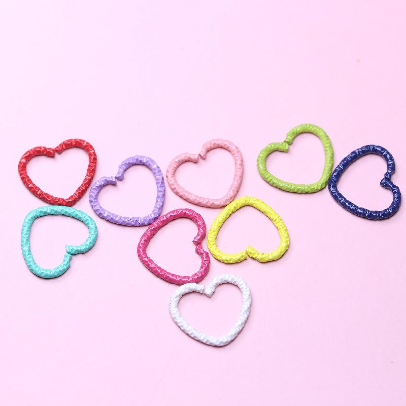 アクセサリーパーツ レディース メンズ 男女兼用 DIY ハンドメイド 手芸 材料 接続金具 丸環 カラフル 塗装 ハート 押し花風 鉄 金属 チャーム デコレーション 普段使い かわいい おしゃれ