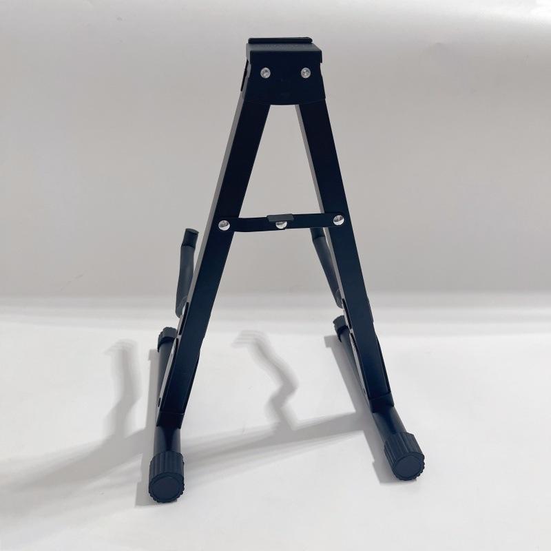 ・カテゴリ: ギタースタンド・用途: 音楽、楽器・仕様: 折りたたみ式