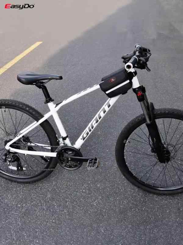 ・カテゴリ: 自転車バッグ・素材: 高密度防水布（1600D）・カラー: ブラック・サイズ: 170×45×93mm