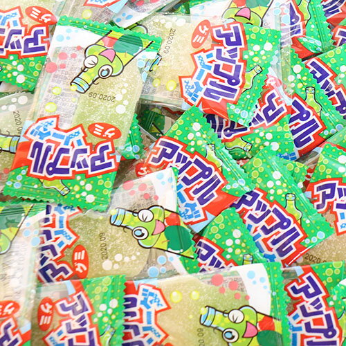 (全国送料無料) やおきん アップルソーダ グミ 10g 53コ入り お菓子グミ 駄菓子 メール便 (4903013247300x53m)