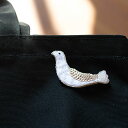 鳩のブローチ【mia】(レディース 洋服 女性 アクセサリー)日本製 ハンドメイド 北欧 雑貨 贈り物 ギフト おしゃれ 大人かわいい