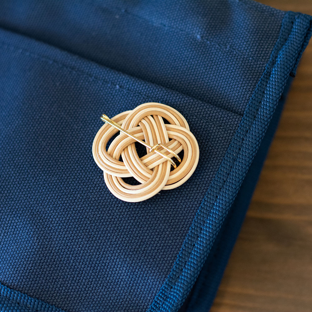 ラタン 菜の花 ブローチ【kuchibueworks】(アクセサリー ブローチ 籐 ブローチ レディース 洋服 女性)日本製 ハンドメイド 北欧 雑貨 贈り物 ...