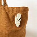 陶器ブローチ アンティーク チューリップ【kuchibueworks】(ブローチ レディース 洋服 女性 アクセサリー 陶器)日本製 ハンドメイド 北欧 雑貨 贈り物 ギフト おしゃれ 大人かわいい