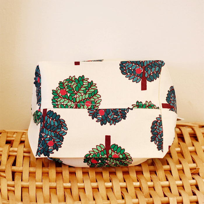 スタジオヒッラ ランチ巾着 【STUDIO HILLA】(弁当箱入れ/収納/バッグ/ポーチ)グッズ 北欧/雑貨/贈り物/ギフト/おしゃれ/かわいい/プチプラ/プチギフト クリスマスプレゼント/入学祝い/卒業祝い/誕生日/退職祝/引っ越し/結婚