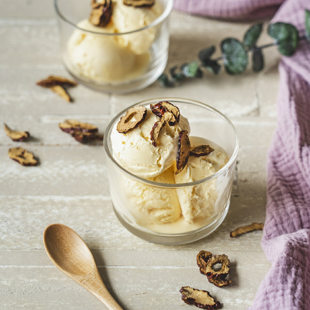 [OKENBI] 私のおやつ時間 なつめチップス 50g / なつめ 大棗 無添加 無漂白 砂糖不使用 ナツメ ノンフライ 鉄分 葉酸 ヘルシー スナック 種抜き 薬膳 漢方 低カロリー なつめスナック ドライフルーツ 出産祝い 妊婦 産婦 ビューティースナック スーパーフード 温活