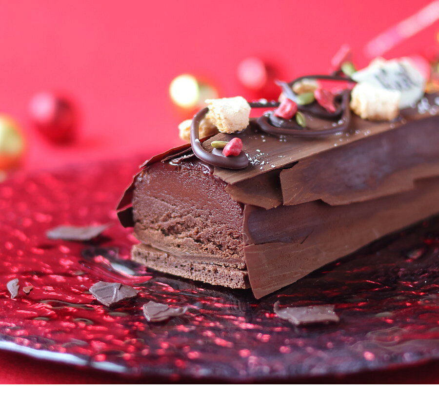 クリスマスケーキ 予約 2026 マチルダ ノエルショコラ 15cm （目安： 2人、3人、4人分） ネット限定 クリスマス ケーキ ブッシュドノエル チョコレートケーキ 半熟ショコラ 人気 お取り寄せ スイーツ 飾り キャラクター かわいい おしゃれ okodepa-10002844 ギフトショップ・おこデパ サンプル画像3