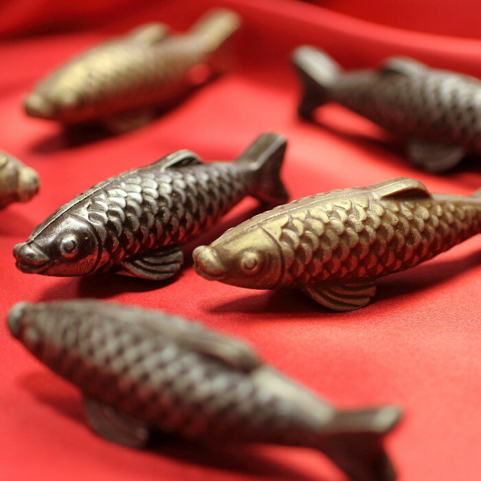 バレンタインデー チョコ チョコレート ギフト おもしろチョコ ポワソン 2個入り 高級 人気 スイーツ ギフト バレンタイン限定 さかな 魚 釣り アングラー プレゼント お菓子 手提げ袋付き VD格安通販　バレンタイン　人気　ランキング