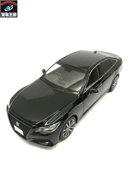 TOYOTA トヨタ CROWN クラウン ミニカー カラーサンプル 1/30 202 ブラック 非売品【中古】