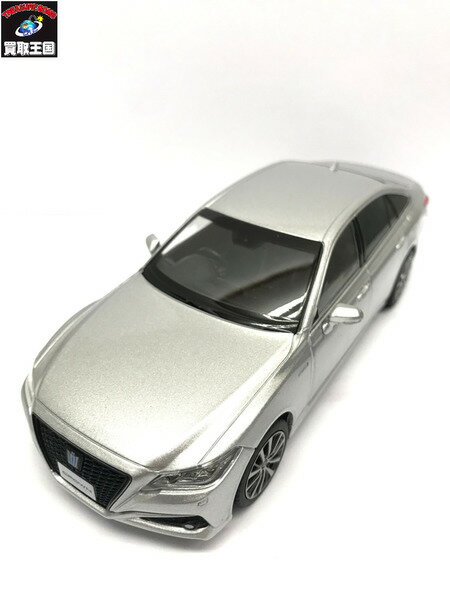 TOYOTA トヨタ CROWN クラウン ミニカー カラーサンプル 1/30 1F7 シルバーメタリック 非売品【中古】