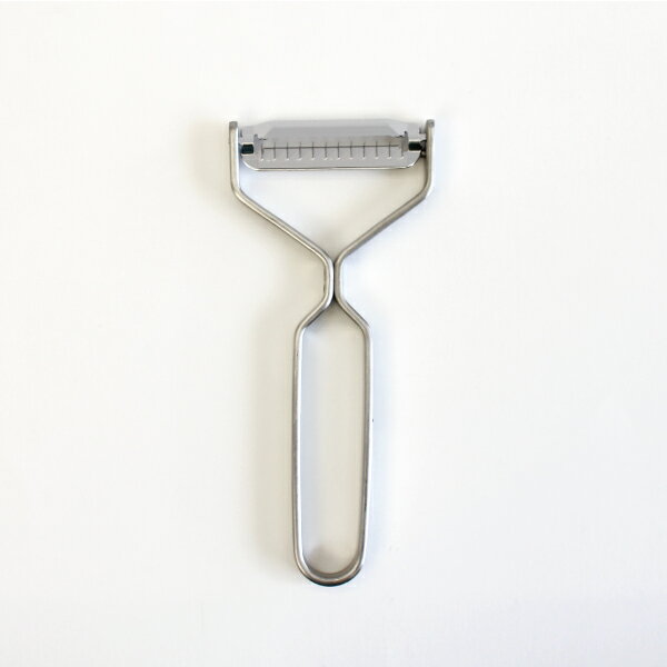 ヨシタ手工業デザイン室[ヨシタシュコウギョウデザインシツ]千切りピーラー[切れ味抜群 握りやすい ステンレス 新潟県燕市 日本製]☆のサムネイル