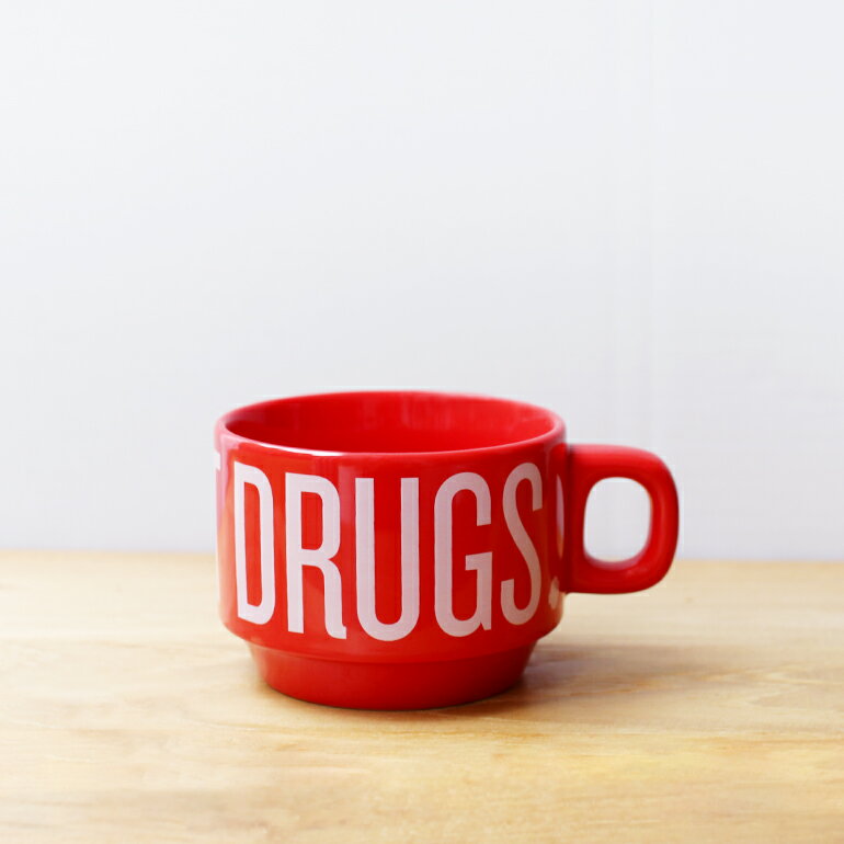 COFFEE SUPREMEMUGS NOT DRUGS STACKER MUG RED☆