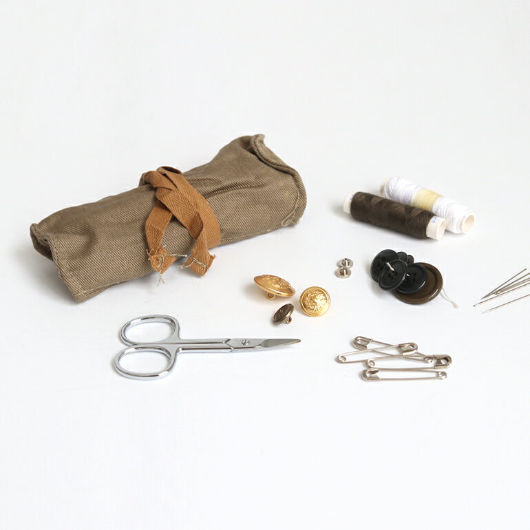 【ブラックフライデー★P最大47倍】デッドストック イタリア軍 ソーイングセット