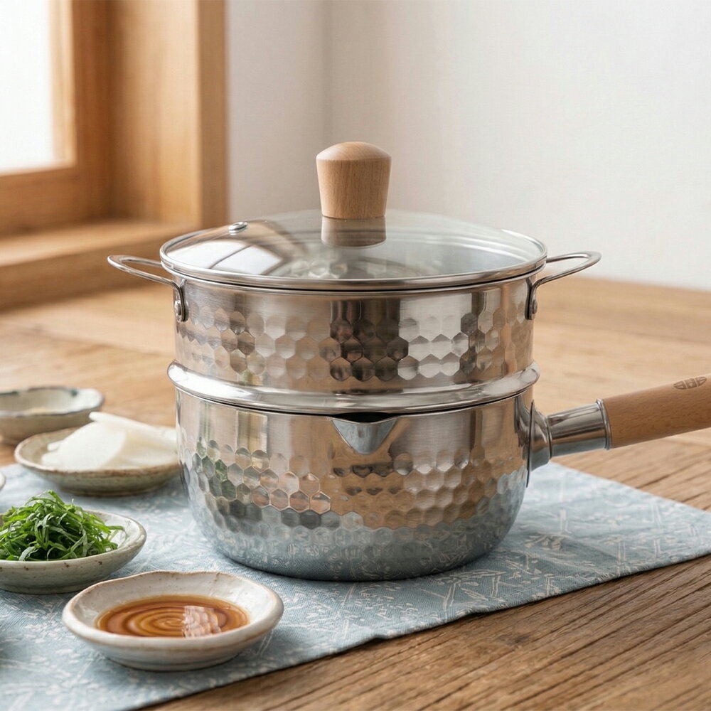 WANGYUANJI 雪平鍋 ステンレス製 片手鍋 両側注ぎ口 18cm 蒸し器付き ガラス蓋 行平鍋 IH ガス火対応 ゆきひら鍋 アルミ 軽量 アルミ鍋 軽い 打ち出し 注ぎ口 さびにくい 煮物 茹で物 ソース 多機能鍋 一人食 目盛 蒸し鍋 2