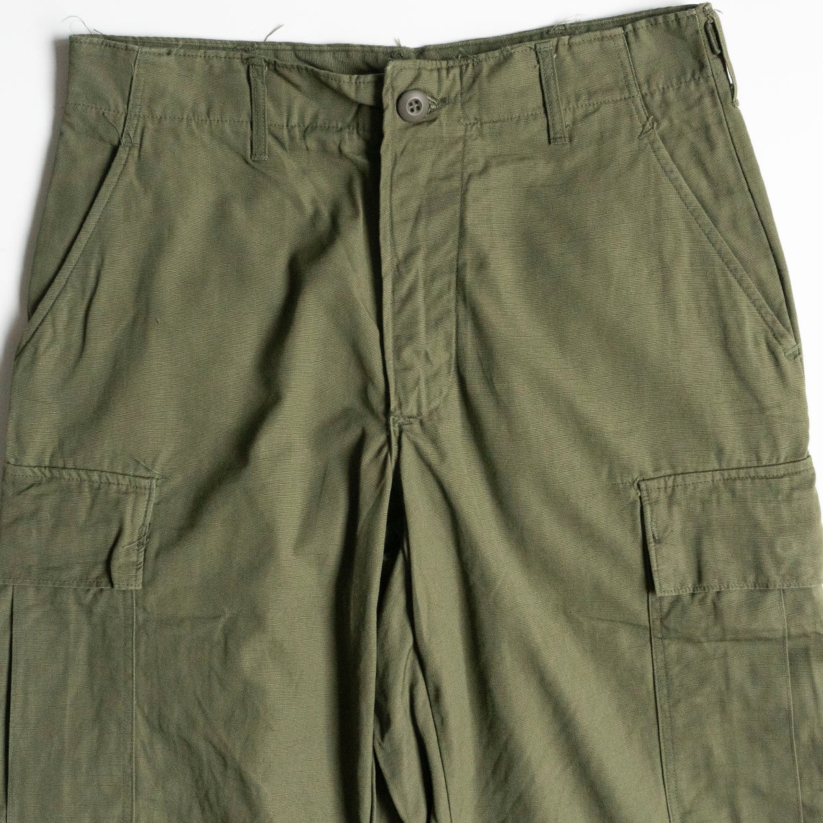 【60'S ヴィンテージ】US ARMY【ジャングルファティーグパンツ】SMALL-REGULER リップストップ カーゴ パンツ アメリカ軍 米軍 25060306