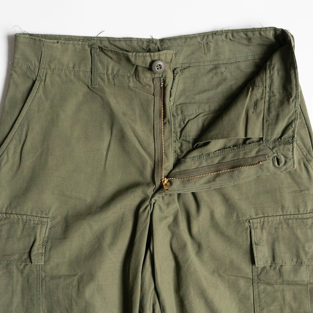 【60'S ヴィンテージ】US ARMY【ジャングルファティーグパンツ】SMALL-REGULER リップストップ カーゴ パンツ アメリカ軍 米軍 25060306