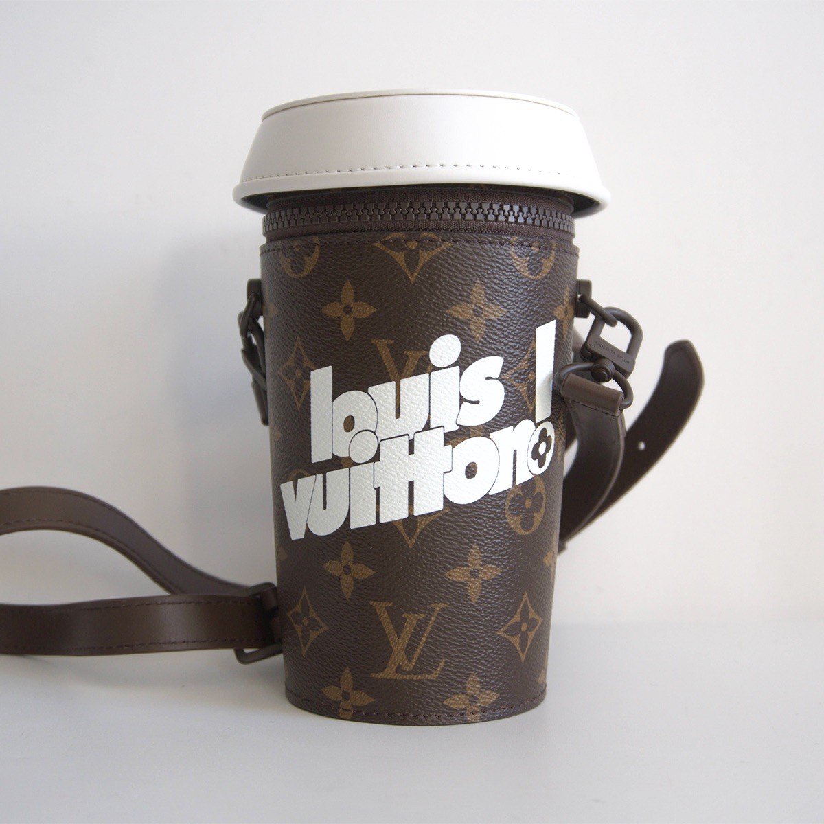 ルイヴィトン LOUIS VUITTON サック サンディエゴ M80010 LVカップ louis vuitton cup 斜め掛け ポシェット カバン ショルダーバッグ レザー ブルー Louis Vuitton LV Cup Sac San Diego Shoulder Bag M80010 Blue