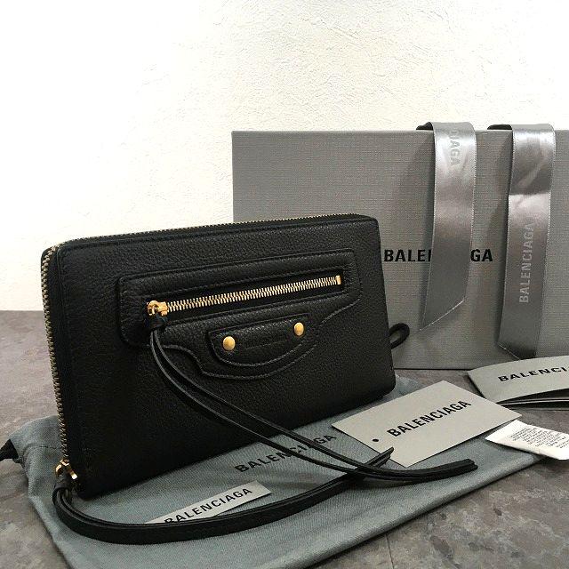 新品未使用　バレンシアガ　二つ折り財布　ビジュー　ビス　レザー　黒　付属品完備⭕️ 新品未使用 バレンシアガ 二つ折り財布 ビジュー ビス レザー 黒 付属