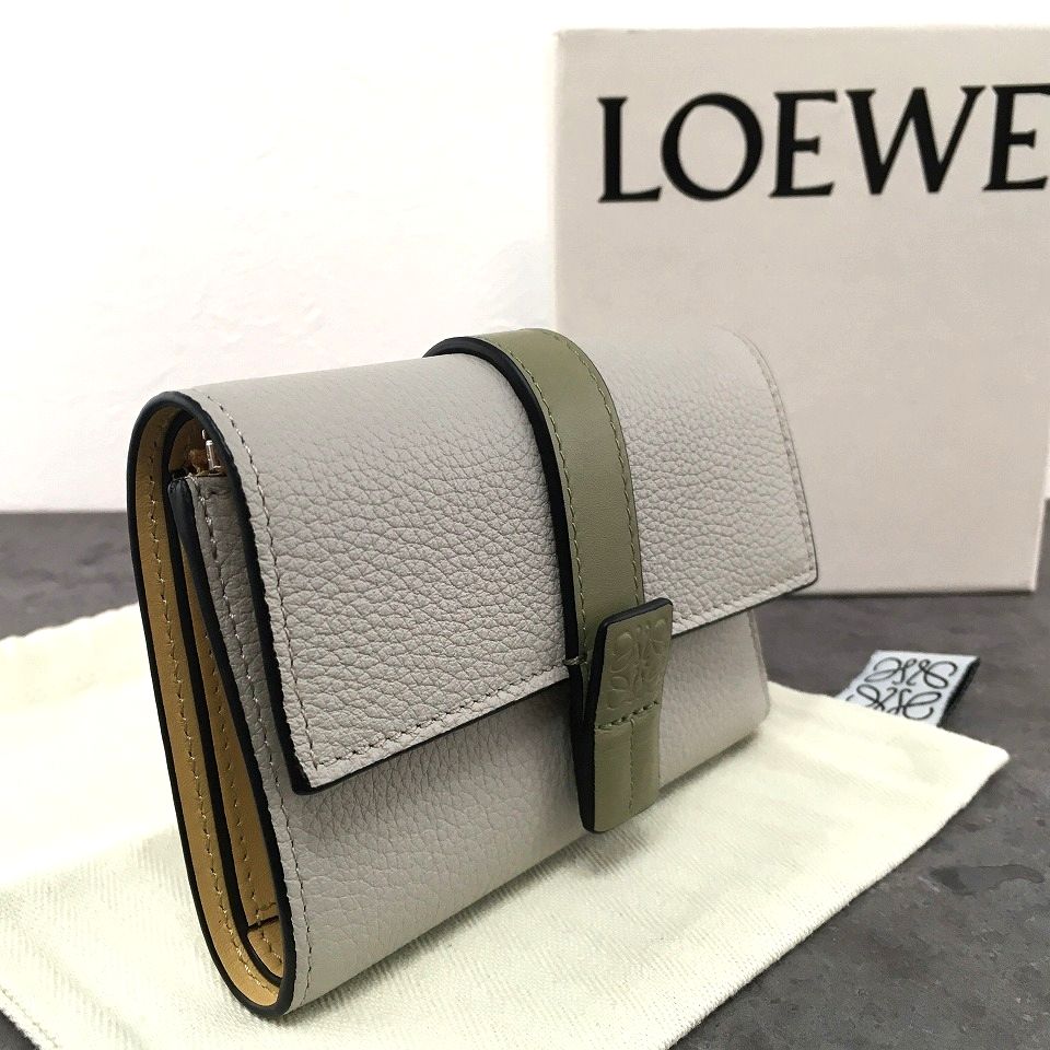 ほぼ未使用品 箱付き LOEWE ロエベ 折り財布 アナグラム イエロー 希少 楽天市場】ロエベ 未使用品(財布・ケース|バッグ・小物