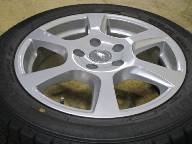 中古ホイールタイヤ4本セット195/55R162017年製8分山程度中古社外MAKヴィンチー16x6.5J+545H112中古スタッドレスタイヤグッドイヤーアイスナビ7
