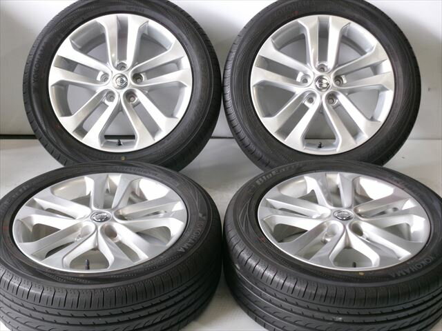 中古 ホイールタイヤ 4本セット 215/55R17 2021年製 8分山程度 中古純正 ニッサン ジューク純正 17x7J+47 5H114.3 中古 ラジアル タイヤ ヨコハマ ブルーアース RV-02