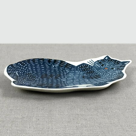 倉敷意匠計画室 KATAKATA(カタカタ)印判手大皿 青猫【猫グッズ 猫雑貨 猫 ネコ 柄 雑貨 プレゼント 女性 おしゃれ 日用品 ねこグッズ かわいい 可愛い モチーフ ギフト 猫の小物 猫好き】の商品画像 2