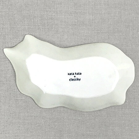 倉敷意匠計画室 KATAKATA(カタカタ)印判手大皿 青猫【猫グッズ 猫雑貨 猫 ネコ 柄 雑貨 プレゼント 女性 おしゃれ 日用品 ねこグッズ かわいい 可愛い モチーフ ギフト 猫の小物 猫好き】の商品画像 3