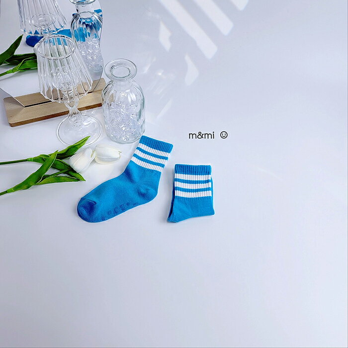 【スーパーSALE/P5倍】3ライン ネオンカラー 靴下 キッズ カラフル ライン ソックス 蛍光 運動会 派手 目立つ スポーツ カラーソックス キッズ靴下 派手 キッズくつ下 カラー靴下 蛍光靴下 こども靴下 かわいい 韓国キッズ服 子供服 可愛い 韓国 男の子 女の子 キッズ服