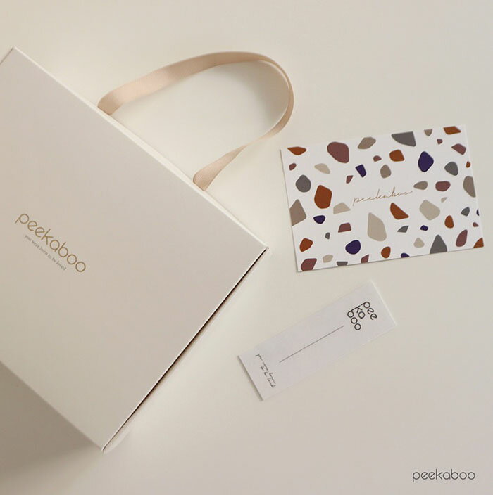 【マラソンP5倍】【即納品】 Peekaboo ピーカーブーギフトバッグ 無地タイプ 韓国こども服 ママ 赤ちゃん お揃い 出産祝い ギフト プレゼント 女の子 男の子 ユニセックス くすみカラー ギフトボックス 誕生日 3