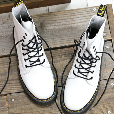 ★ポイント10倍★【国内正規品】 Dr.Martens マーチン JADON 15265100 WHITE ドクターマーチン 8ホール ブーツ boots 厚底 【 3ホール に並ぶ人気 】 メンズ レディース