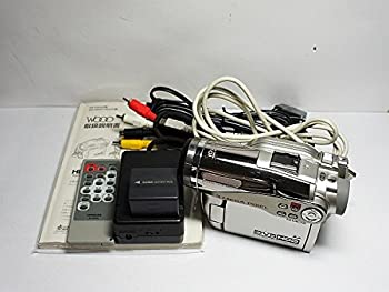 【中古】日立製作所 DVD+HDDビデオカメラ『ハイブリッドカム Wooo』 DZ-HS403【メーカー名】日立(HITACHI)【メーカー型番】DZ-HS403【ブランド名】日立(HITACHI)【商品説明】 こちらの商品は中古品となっております。 画像はイメージ写真ですので 商品のコンディション・付属品の有無については入荷の度異なります。 買取時より付属していたものはお付けしておりますが付属品や消耗品に保証はございません。 商品ページ画像以外の付属品はございませんのでご了承下さいませ。 中古品のため使用に影響ない程度の使用感・経年劣化（傷、汚れなど）がある場合がございます。 また、中古品の特性上ギフトには適しておりません。 製品に関する詳細や設定方法は メーカーへ直接お問い合わせいただきますようお願い致します。 当店では初期不良に限り 商品到着から7日間は返品を受付けております。 他モールとの併売品の為 完売の際はご連絡致しますのでご了承ください。 プリンター・印刷機器のご注意点 インクは配送中のインク漏れ防止の為、付属しておりませんのでご了承下さい。 ドライバー等ソフトウェア・マニュアルはメーカーサイトより最新版のダウンロードをお願い致します。 ゲームソフトのご注意点 特典・付属品・パッケージ・プロダクトコード・ダウンロードコード等は 付属していない場合がございますので事前にお問合せ下さい。 商品名に「輸入版 / 海外版 / IMPORT 」と記載されている海外版ゲームソフトの一部は日本版のゲーム機では動作しません。 お持ちのゲーム機のバージョンをあらかじめご参照のうえ動作の有無をご確認ください。 輸入版ゲームについてはメーカーサポートの対象外です。 DVD・Blu-rayのご注意点 特典・付属品・パッケージ・プロダクトコード・ダウンロードコード等は 付属していない場合がございますので事前にお問合せ下さい。 商品名に「輸入版 / 海外版 / IMPORT 」と記載されている海外版DVD・Blu-rayにつきましては 映像方式の違いの為、一般的な国内向けプレイヤーにて再生できません。 ご覧になる際はディスクの「リージョンコード」と「映像方式※DVDのみ」に再生機器側が対応している必要があります。 パソコンでは映像方式は関係ないため、リージョンコードさえ合致していれば映像方式を気にすることなく視聴可能です。 商品名に「レンタル落ち 」と記載されている商品につきましてはディスクやジャケットに管理シール（値札・セキュリティータグ・バーコード等含みます）が貼付されています。 ディスクの再生に支障の無い程度の傷やジャケットに傷み（色褪せ・破れ・汚れ・濡れ痕等）が見られる場合がありますので予めご了承ください。 2巻セット以上のレンタル落ちDVD・Blu-rayにつきましては、複数枚収納可能なトールケースに同梱してお届け致します。 トレーディングカードのご注意点 当店での「良い」表記のトレーディングカードはプレイ用でございます。 中古買取り品の為、細かなキズ・白欠け・多少の使用感がございますのでご了承下さいませ。 再録などで型番が違う場合がございます。 違った場合でも事前連絡等は致しておりませんので、型番を気にされる方はご遠慮ください。 ご注文からお届けまで 1、ご注文⇒ご注文は24時間受け付けております。 2、注文確認⇒ご注文後、当店から注文確認メールを送信します。 3、お届けまで3-10営業日程度とお考え下さい。 　※海外在庫品の場合は3週間程度かかる場合がございます。 4、入金確認⇒前払い決済をご選択の場合、ご入金確認後、配送手配を致します。 5、出荷⇒配送準備が整い次第、出荷致します。発送後に出荷完了メールにてご連絡致します。 　※離島、北海道、九州、沖縄は遅れる場合がございます。予めご了承下さい。 当店ではすり替え防止のため、シリアルナンバーを控えております。 万が一、違法行為が発覚した場合は然るべき対応を行わせていただきます。 お客様都合によるご注文後のキャンセル・返品はお受けしておりませんのでご了承下さい。 電話対応は行っておりませんので、ご質問等はメッセージまたはメールにてお願い致します。